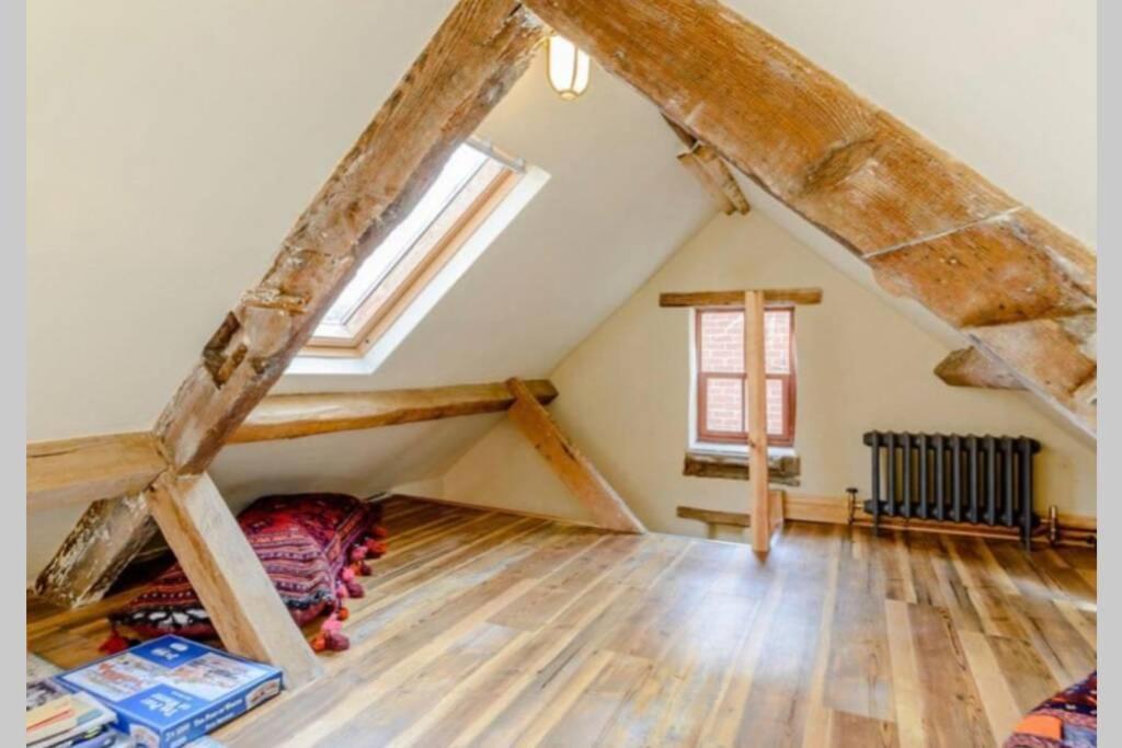 The Cow House - In The Heart Of Whitby Villa Exterior photo